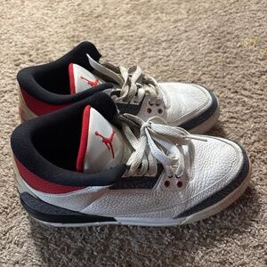 8Womens or 6.5boys Jordan sneakers